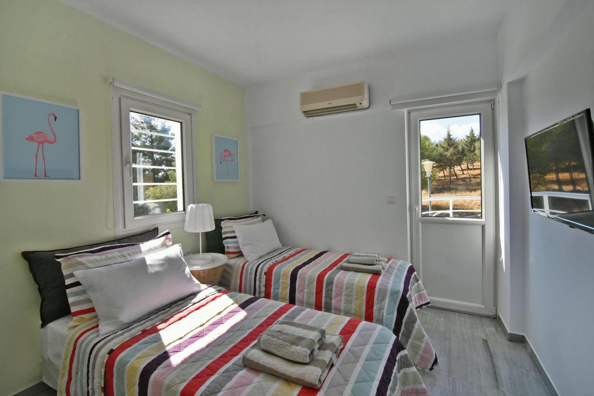 Coconut Villa Alimos Exterior photo